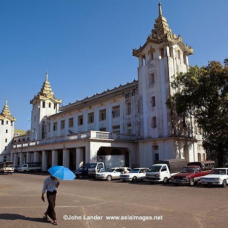 20Th Street Hostel Yangon Esterno foto