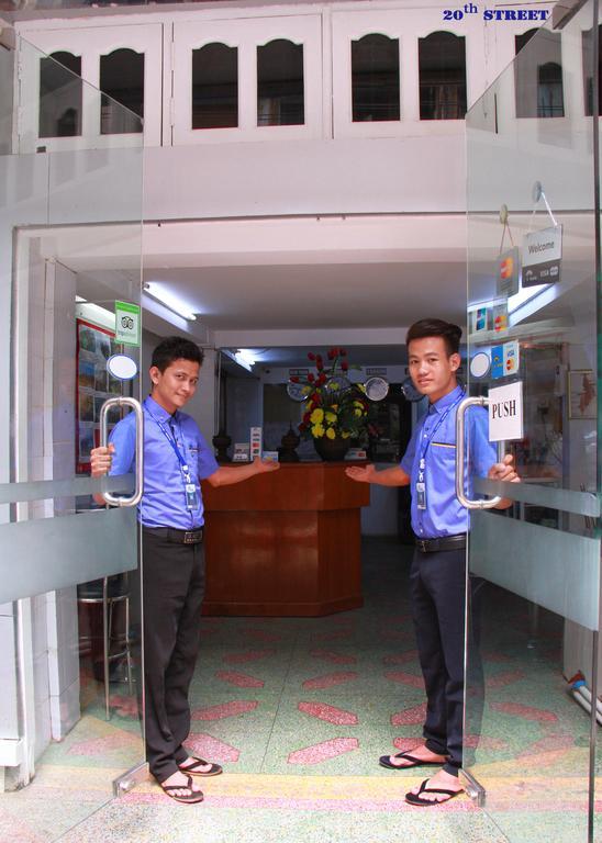 20Th Street Hostel Yangon Esterno foto