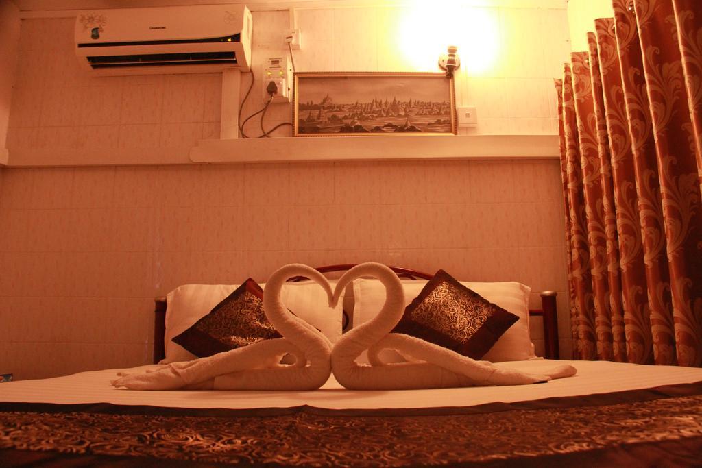 20Th Street Hostel Yangon Esterno foto
