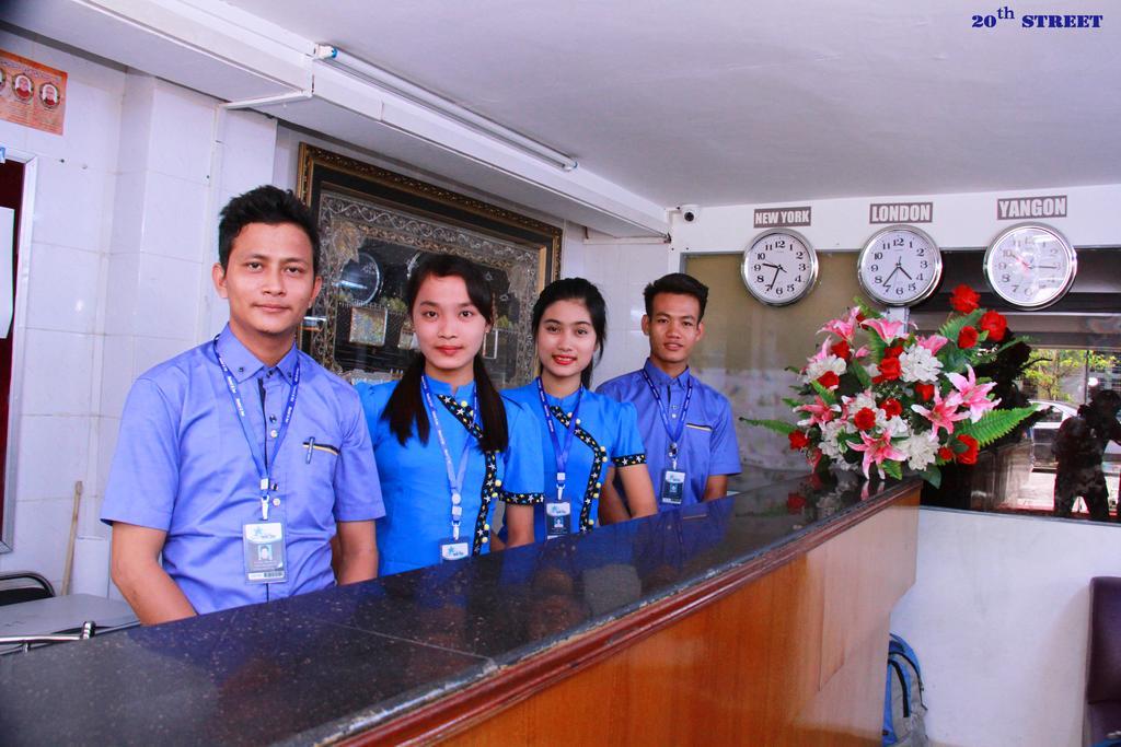 20Th Street Hostel Yangon Esterno foto